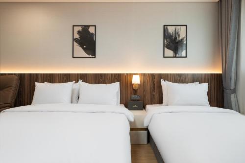 gunsan hound hotel
