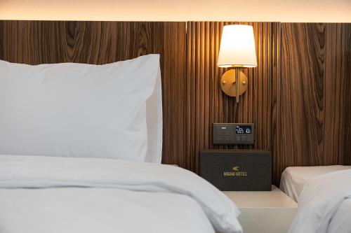 gunsan hound hotel