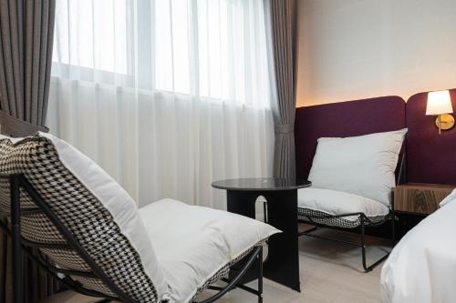 gunsan hound hotel