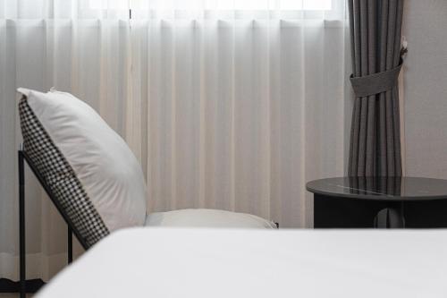 gunsan hound hotel