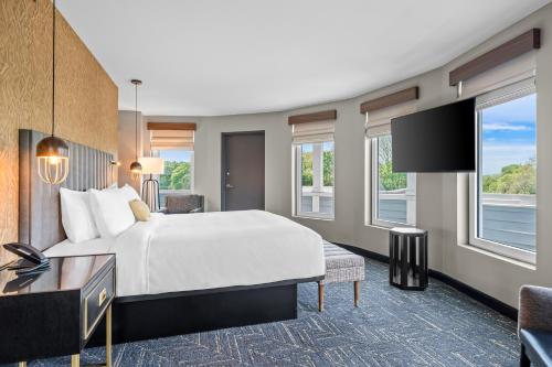 beacon suites hotel