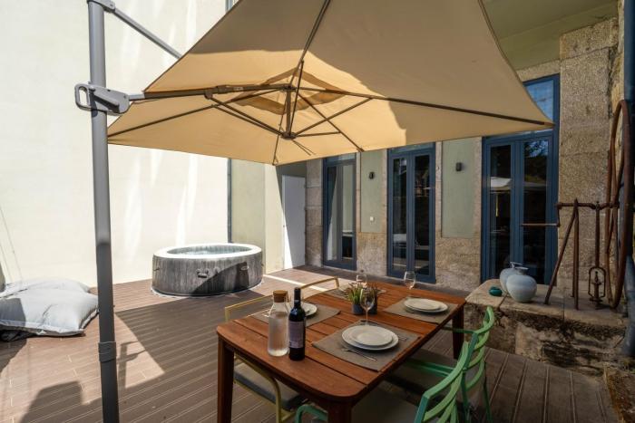 invictus escape jacuzzi and charm in the city