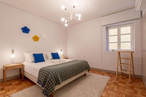 blue tile hideaway by portugal active