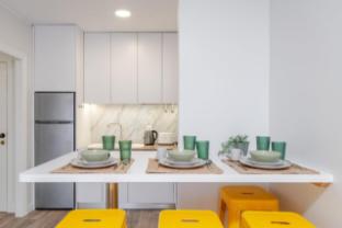 yellow breeze apartament