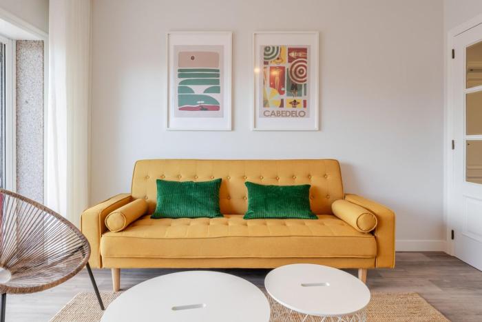 yellow breeze apartament