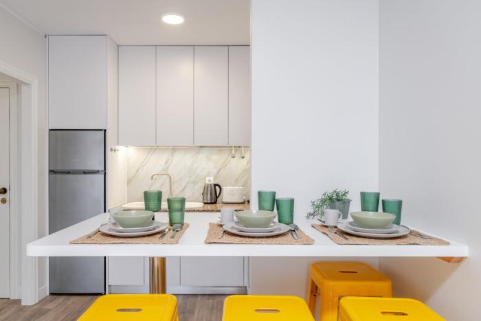 yellow breeze apartament