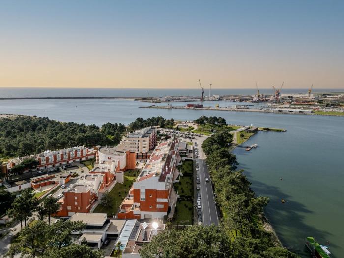 yellow breeze apartament