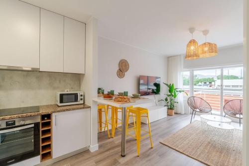 yellow breeze apartament