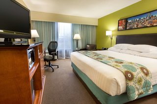 Heritage Inn Suites Houston/Sugar Land, Trademark By Wyndham,Stafford>>Houston,3 star
