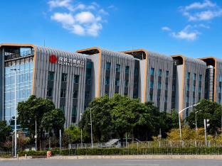 genpla hotel by shenzhen metro