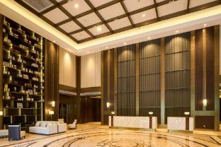 genpla hotel by shenzhen metro