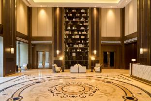 genpla hotel by shenzhen metro