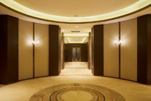 genpla hotel by shenzhen metro
