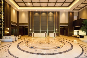genpla hotel by shenzhen metro