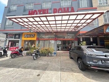 townhouse oak near rsud dr zainoel abi