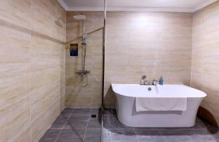 centara hotel and residences van don