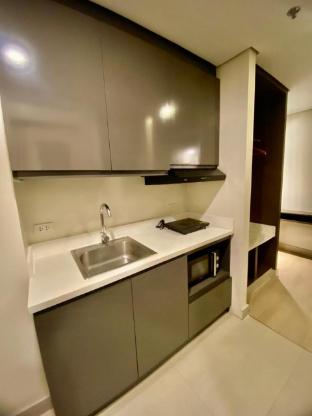 the metro nest at bonifacio civic center tower