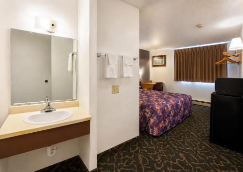 the roosevelt hotel and rv park