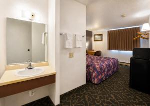 the roosevelt hotel and rv park