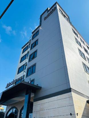 alesha hotel