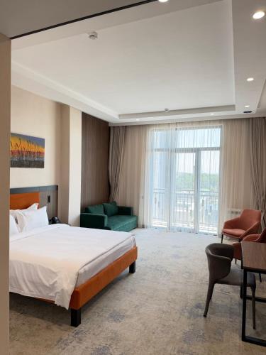 afrosiyob regency hotel