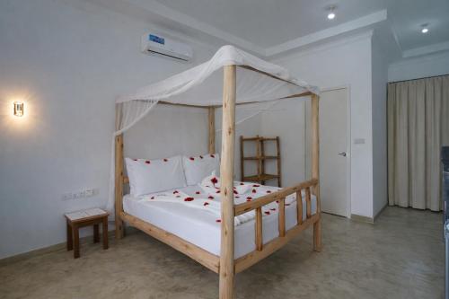 aroya boutique hotel