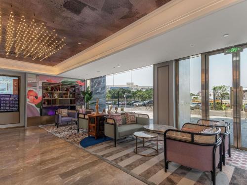 Mercure Guangzhou Financial City,,4 star