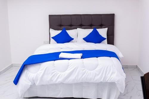 salama blue lodge