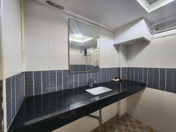 new vc hotel bangkok