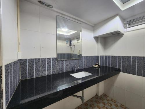 new vc hotel bangkok
