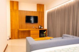 the sand suites and villas