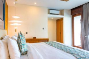 the sand suites and villas