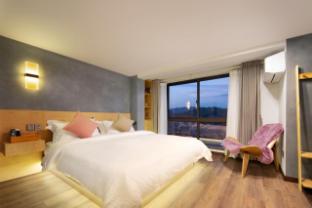 chengyu bandb loft view suite