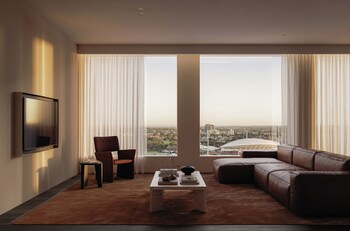 Little National Hotel Adelaide,,5 star