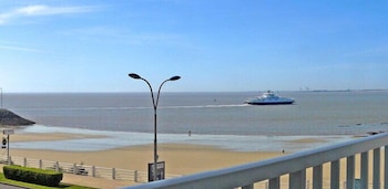 Kyriad - Royan Plage,,2 star