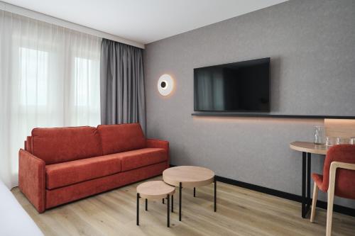 campanile prime warsaw airport