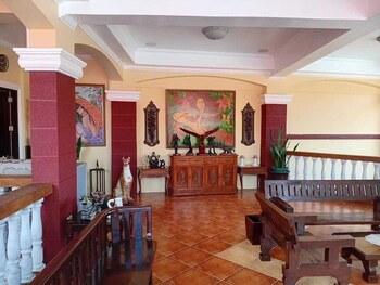 Townhouse Sentosa Elenita Private Resort,,2 star