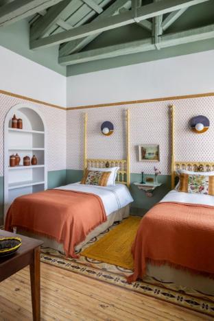 hotel casa trevino