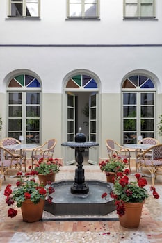 hotel casa trevino