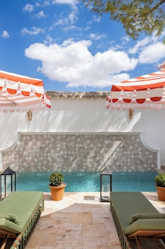 hotel casa trevino