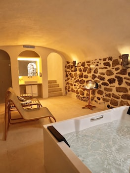 Hotel Casa Trevino,,3 star