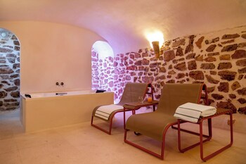 Hotel Casa Trevino,,3 star