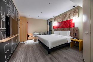 ibis xian baqiao tianwang hongqing subway station hotel