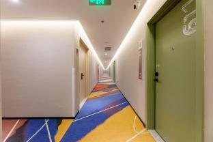 ibis xian baqiao tianwang hongqing subway station hotel