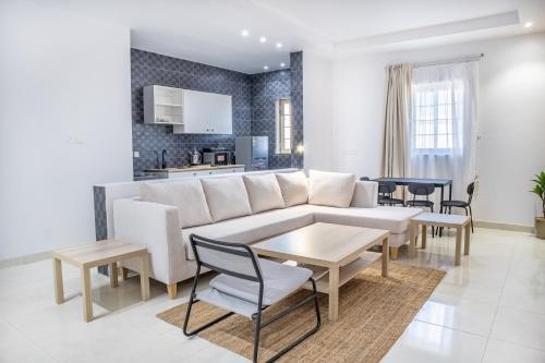 Luxury And Modern Hotel Apartments In Mudhainib,,4 star