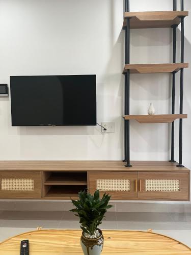 moon homestay apartment hue