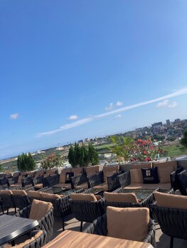 peravi suites at the signature