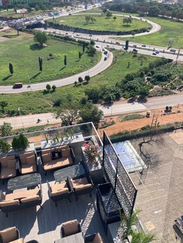 peravi suites at the signature