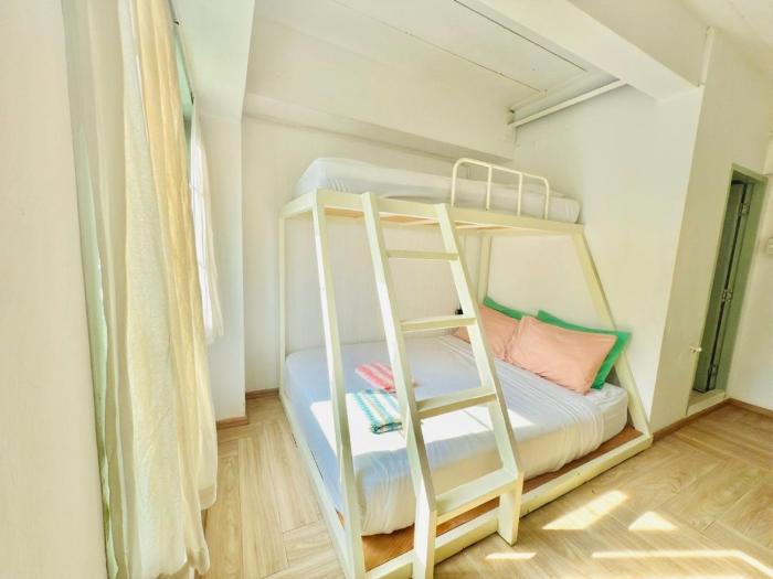 bangkok group bunk hotel khaosan