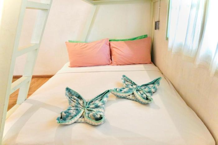 bangkok group bunk hotel khaosan